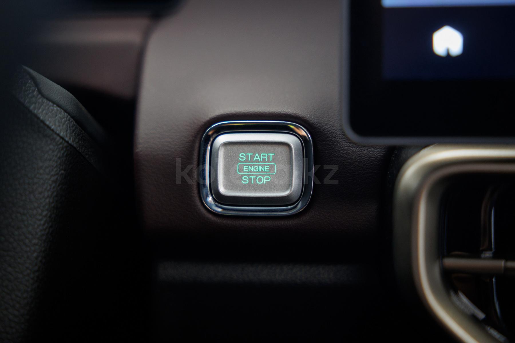 Soueast S09 SUV 2024 - н.в. года от 15 490 000 тенге