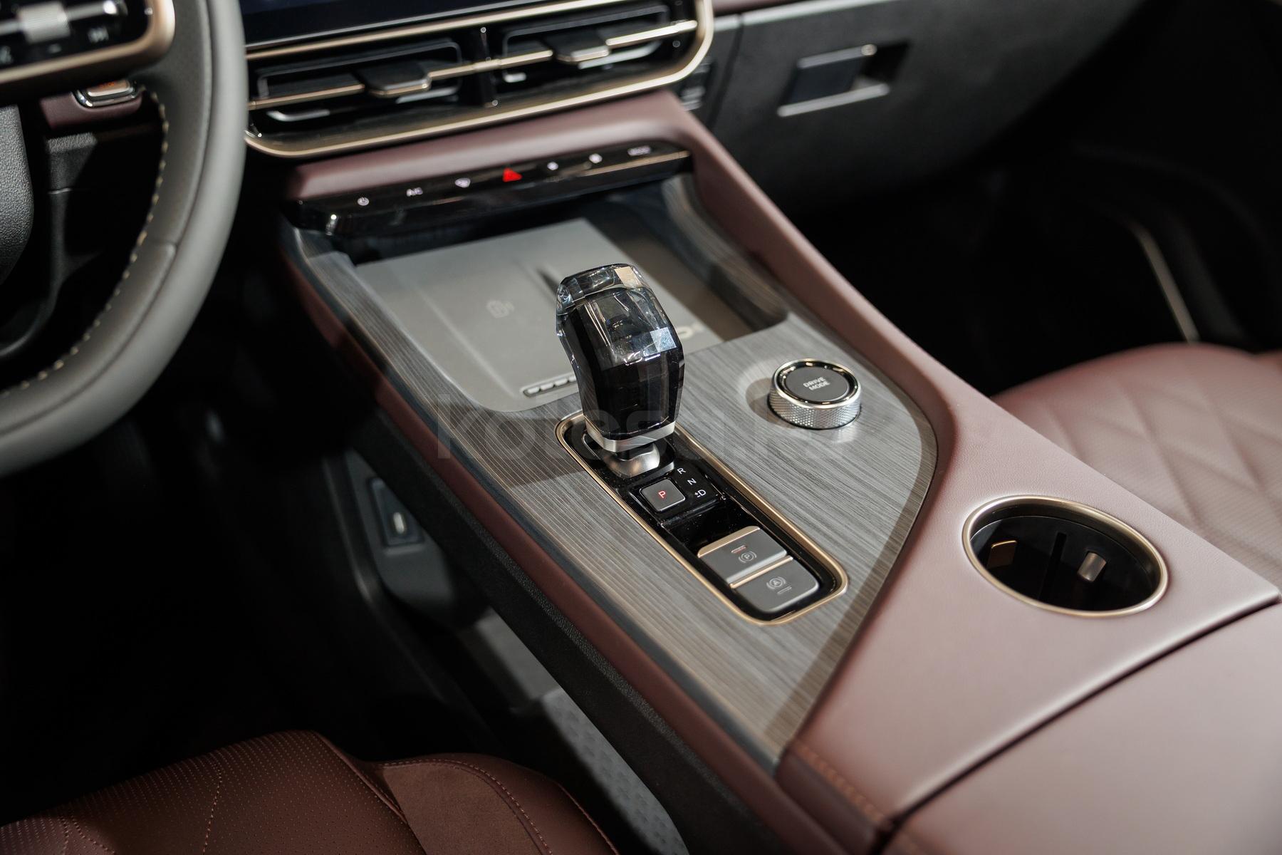 Soueast S09 SUV 2024 - н.в. года от 15 490 000 тенге