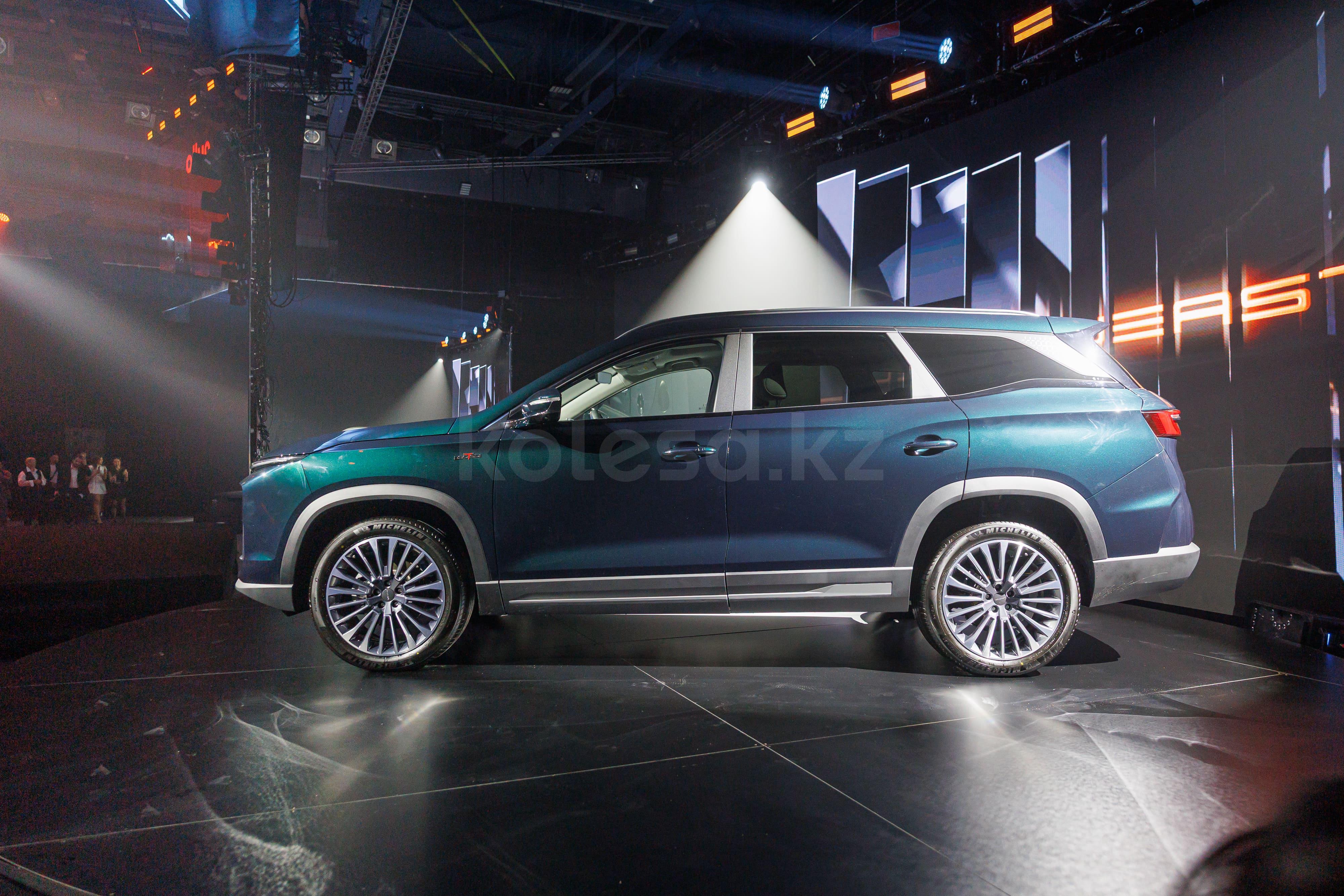 Soueast S09 SUV 2024 - н.в. года от 13 490 000 тенге