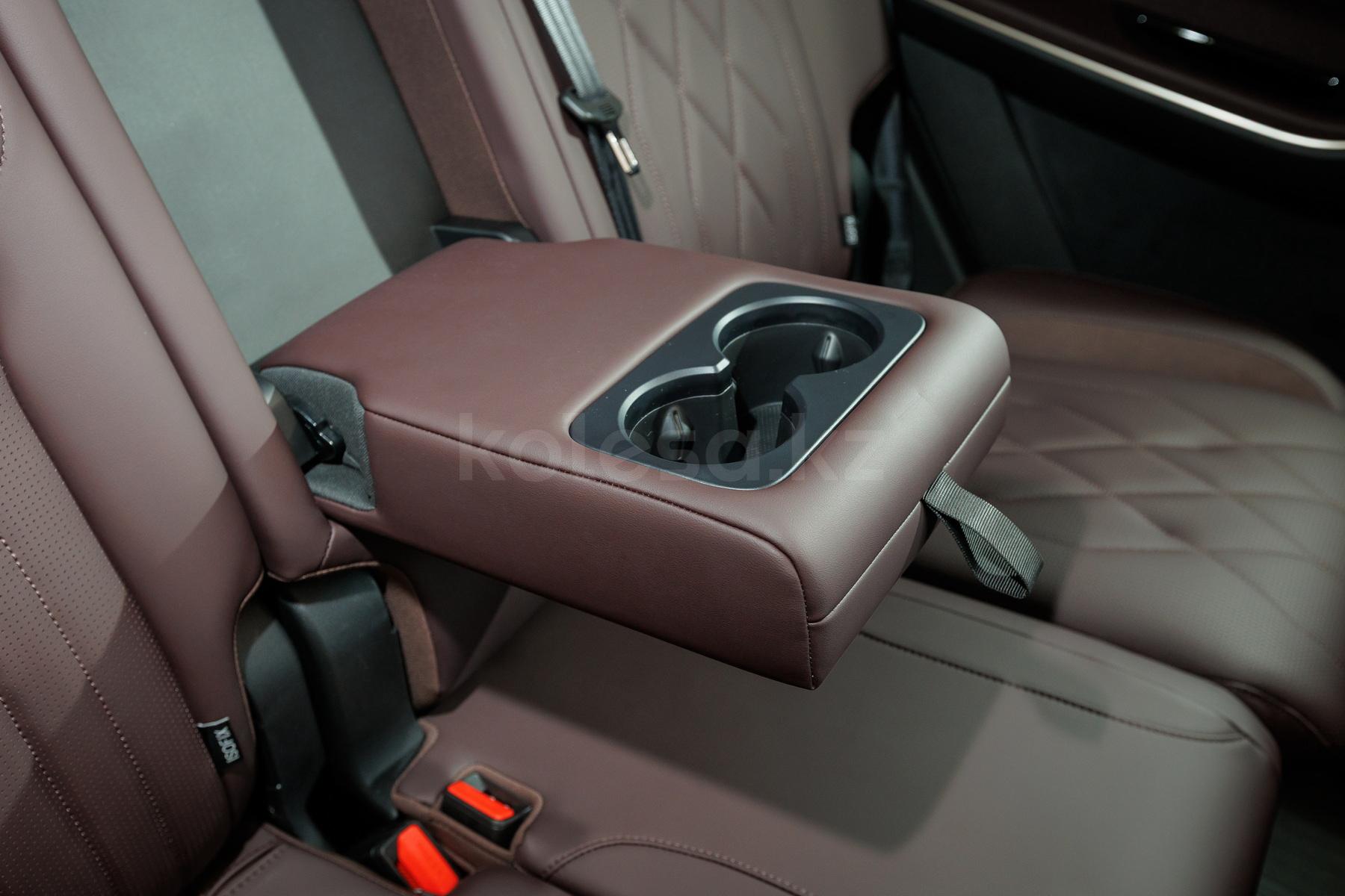 Soueast S09 SUV 2024 - н.в. года от 15 490 000 тенге