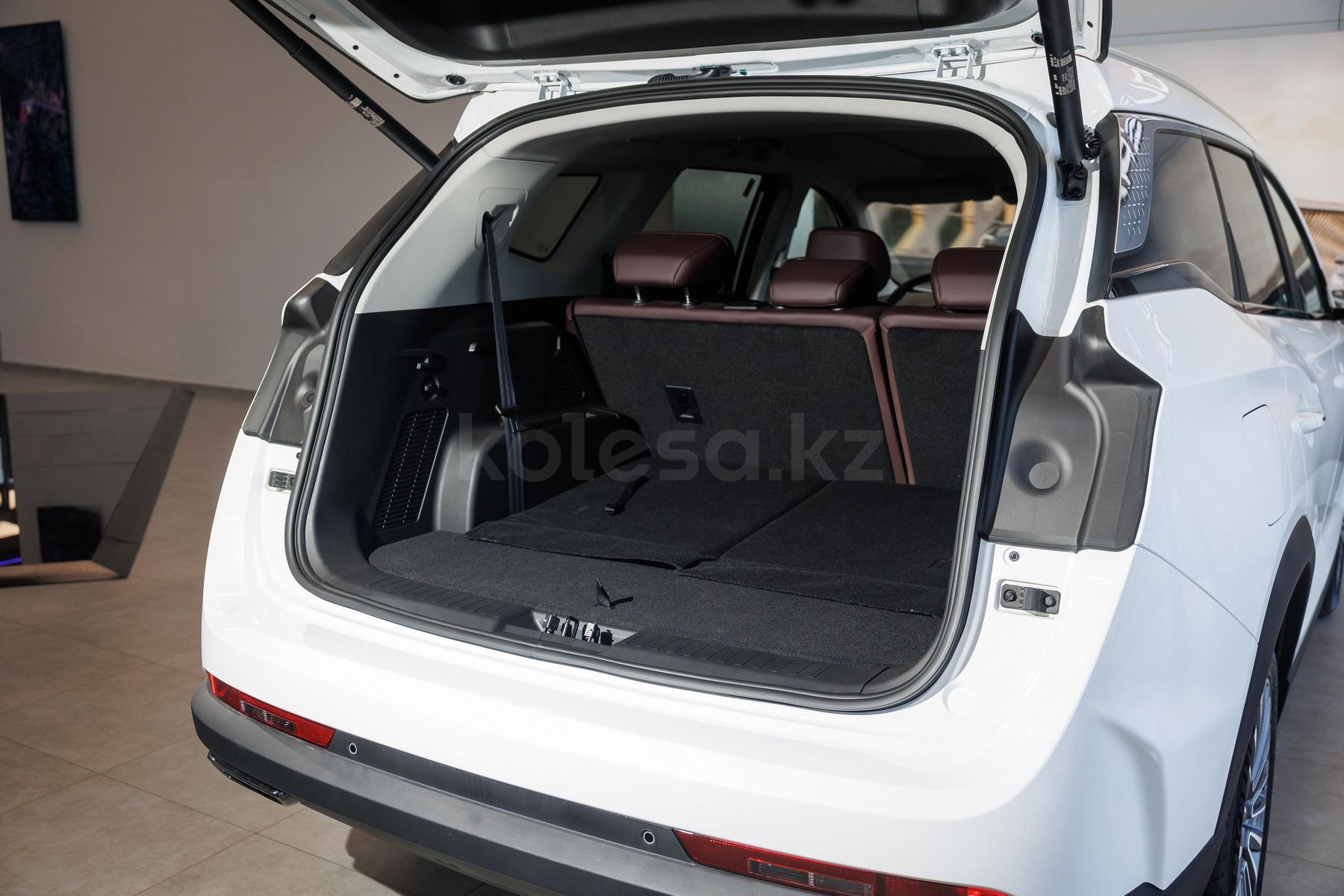 Soueast S09 SUV 2024 - н.в. года от 15 490 000 тенге