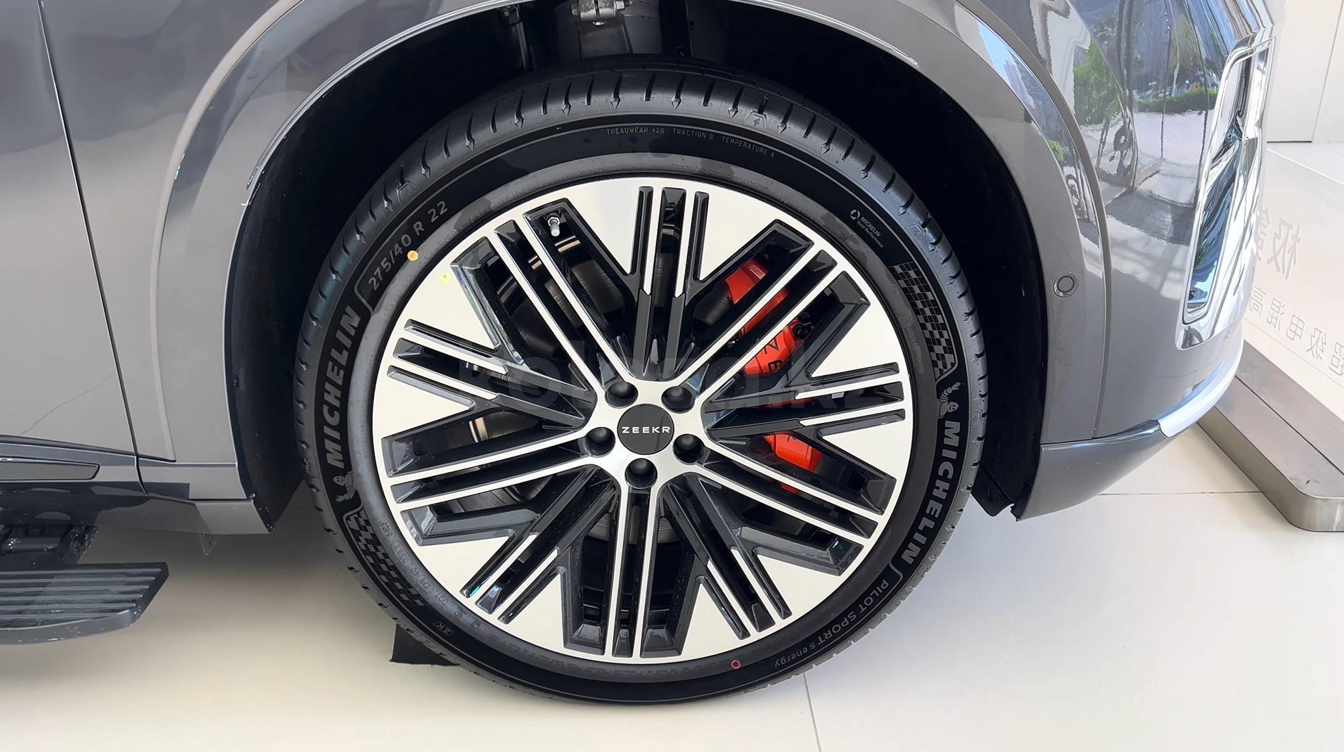 Zeekr 8X SUV 2025 - н.в. года от 34 290 000 тенге