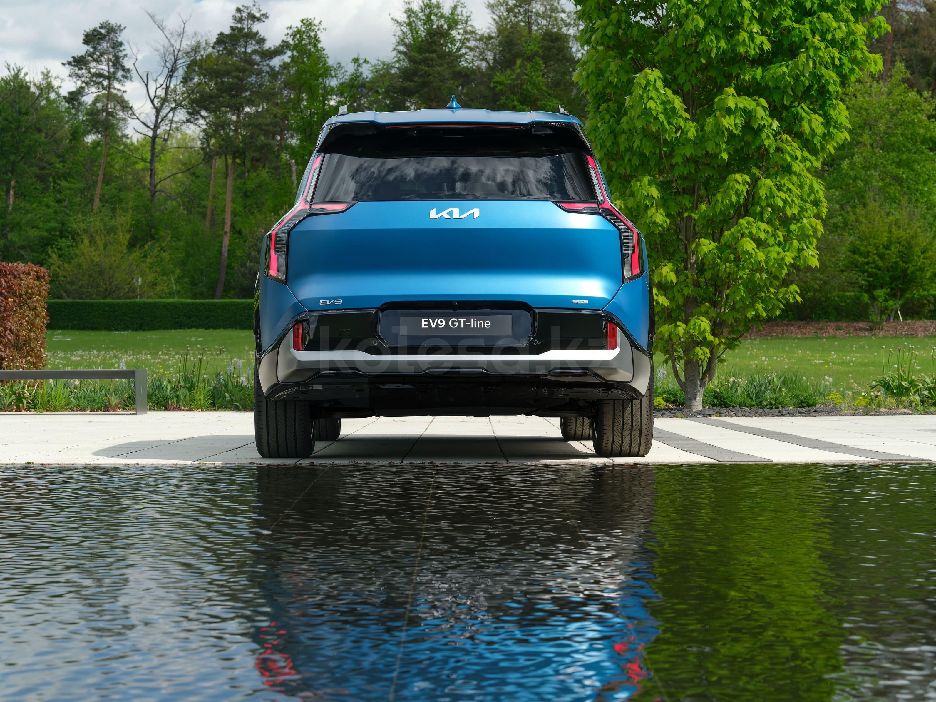 Kia EV9 SUV 2023 - н.в. года от 35 990 000 тенге