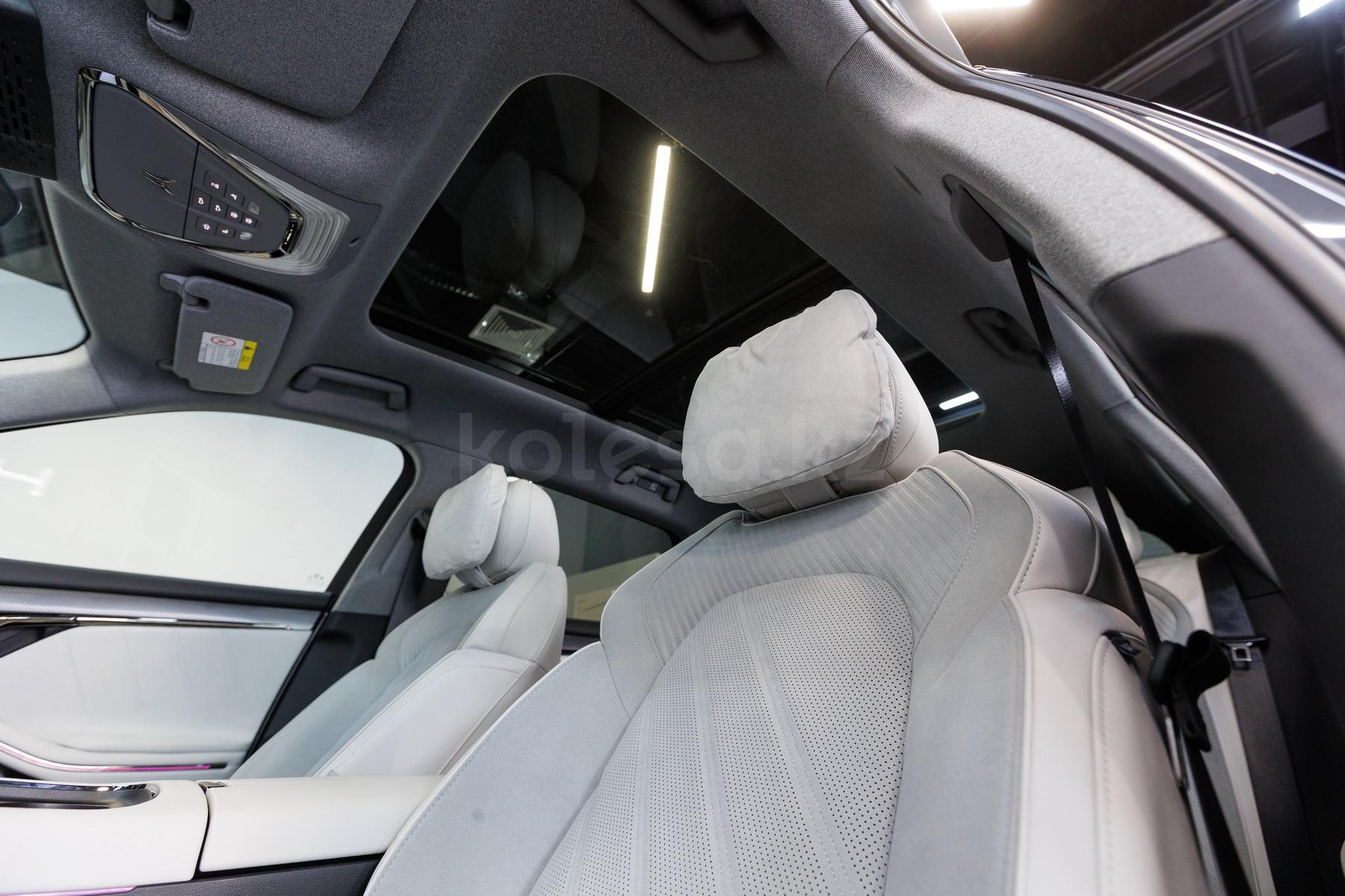 Voyah Free SUV 2022 - н.в. года от 16 700 000 тенге
