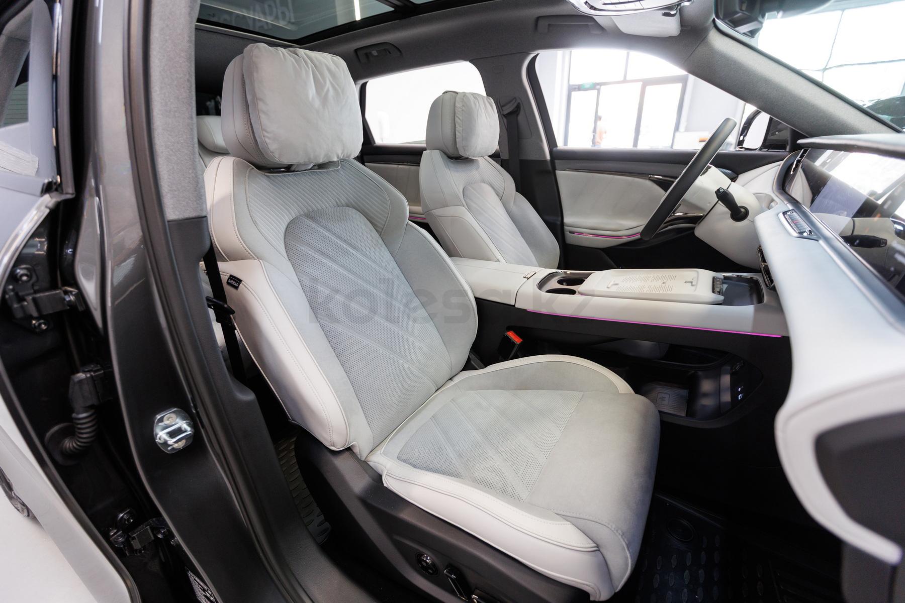 Voyah Free SUV 2022 - н.в. года от 16 700 000 тенге