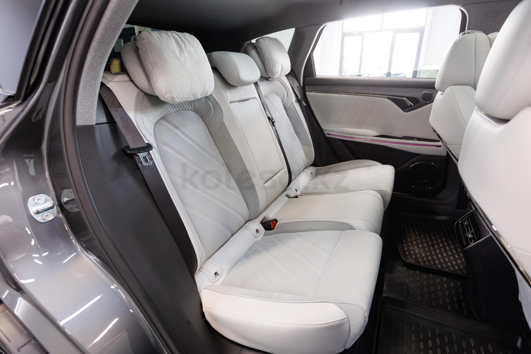 Voyah Free SUV 2022 - н.в. года от 16 700 000 тенге