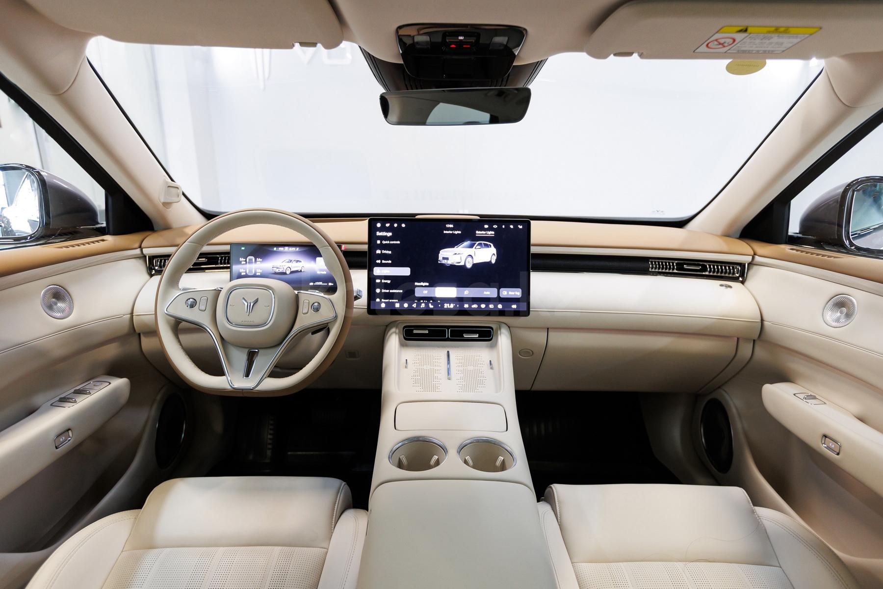 Voyah Free Plus SUV 2025 - н.в. года от 19 900 000 тенге