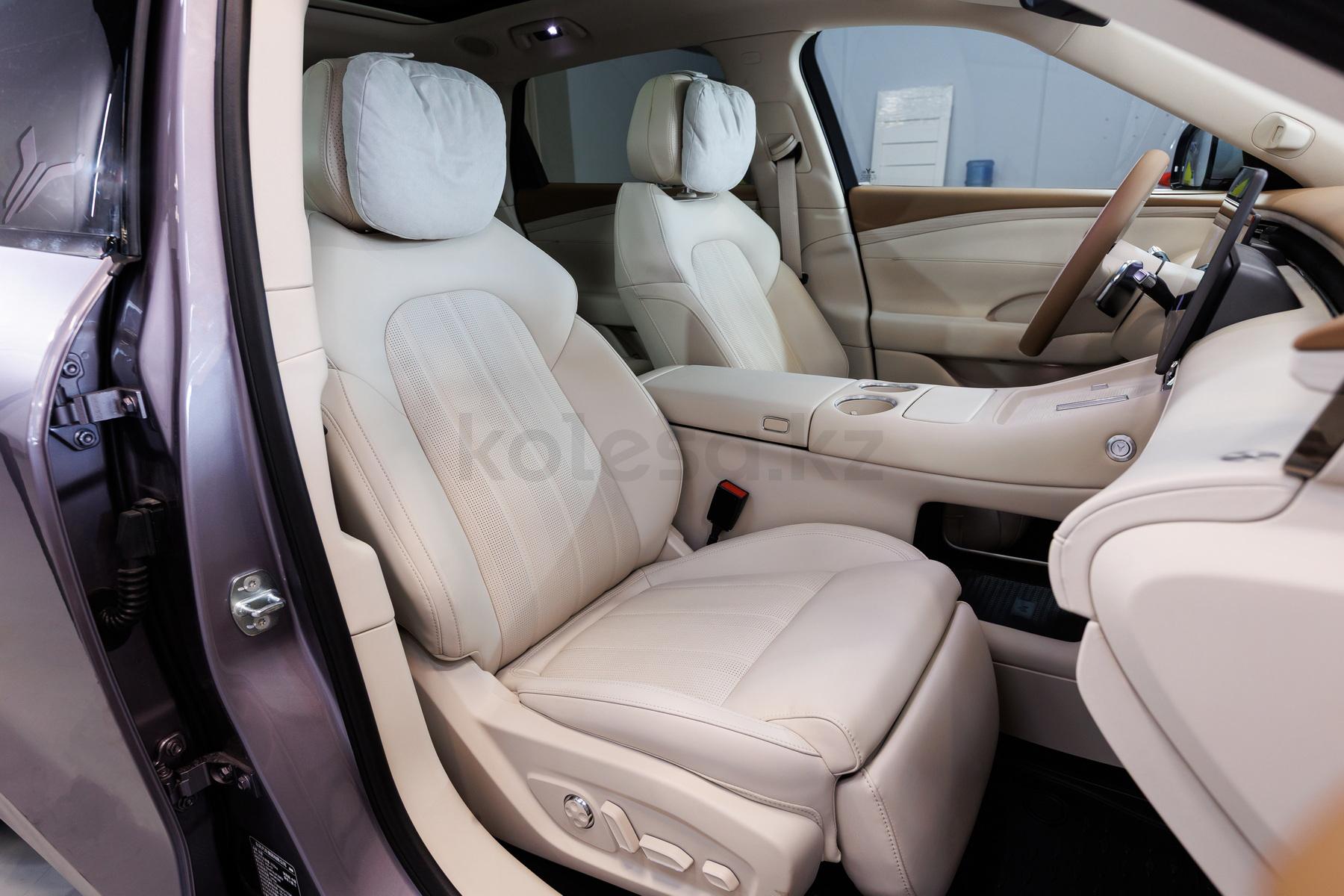 Voyah Free Plus SUV 2025 - н.в. года от 19 900 000 тенге