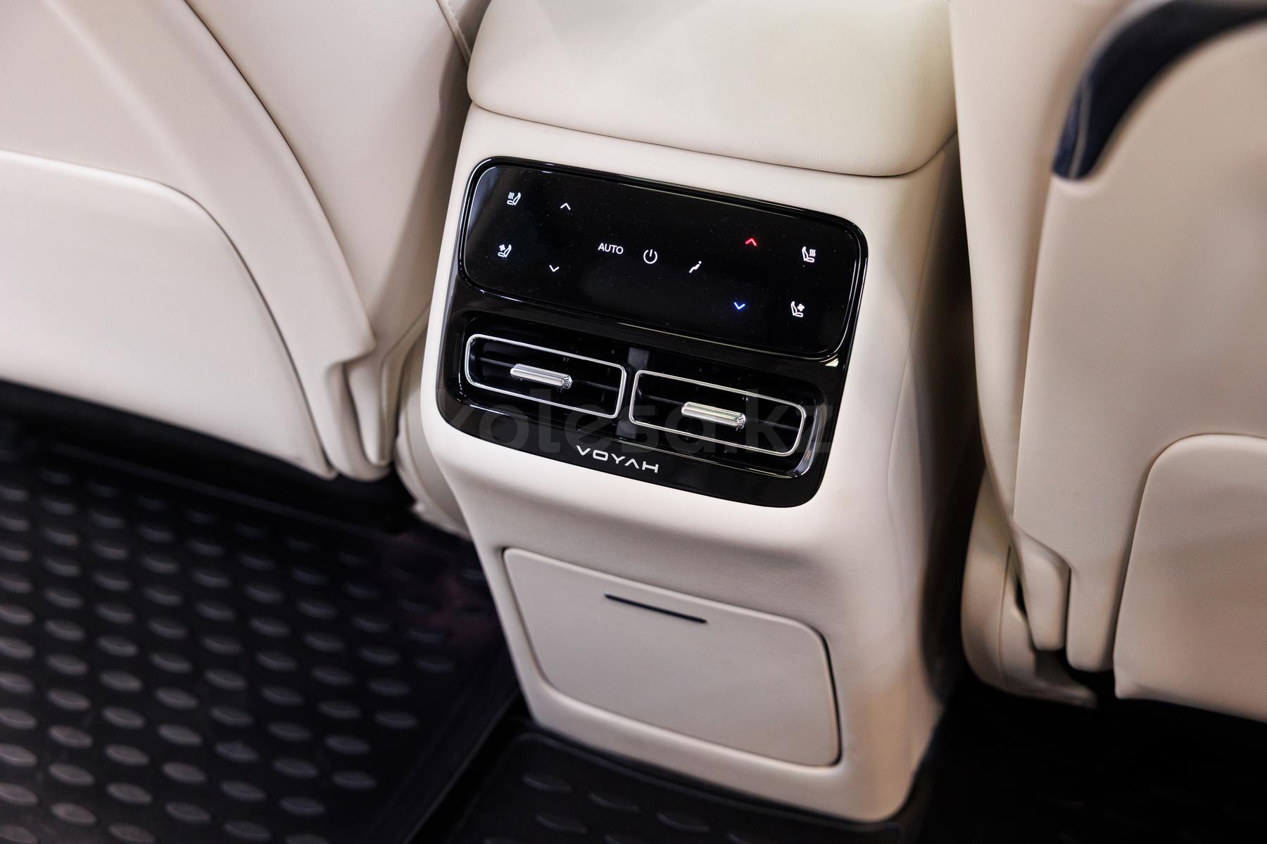 Voyah Free Plus SUV 2025 - н.в. года от 19 900 000 тенге