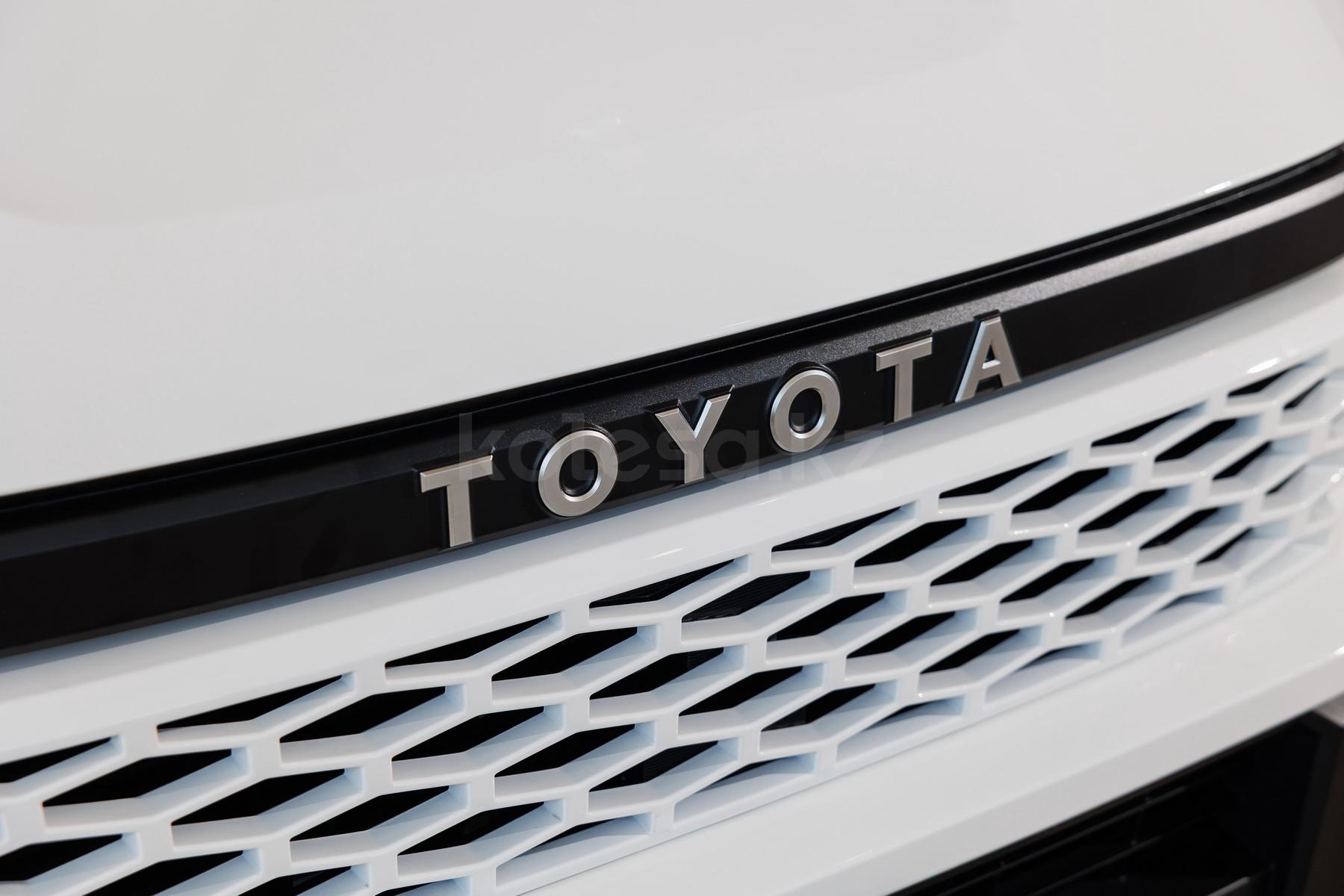 Toyota Hilux J 2025 - н.в. года от 27 890 000 тенге