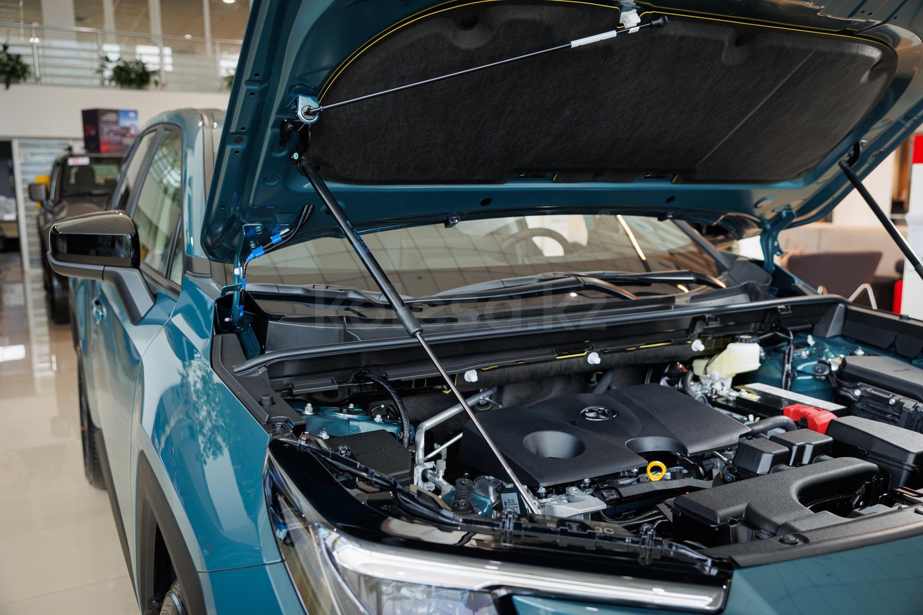 Toyota RAV4 SUV 2025 - н.в. года от 17 900 000 тенге
