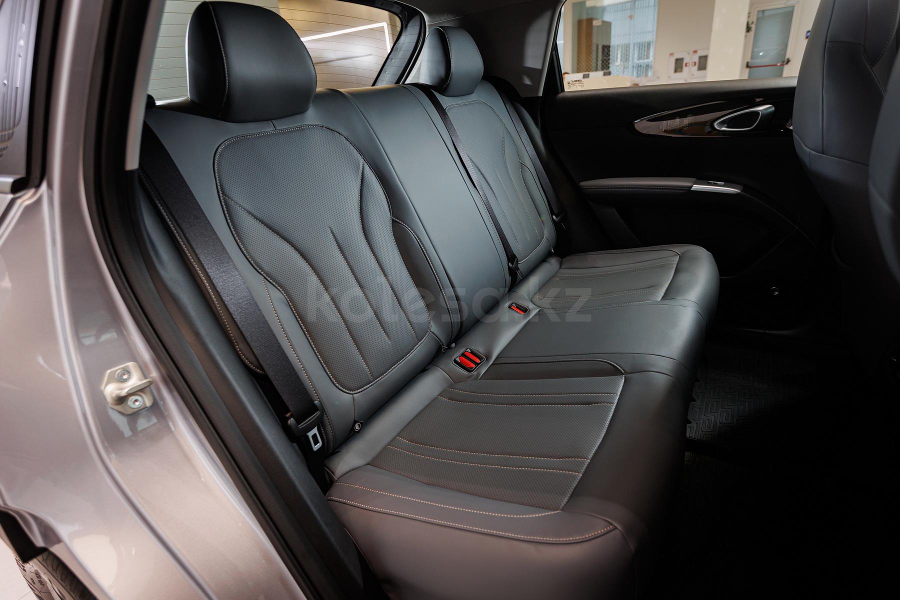 Geely Galaxy EX2 B 2025 - н.в. года от 8 490 000 тенге