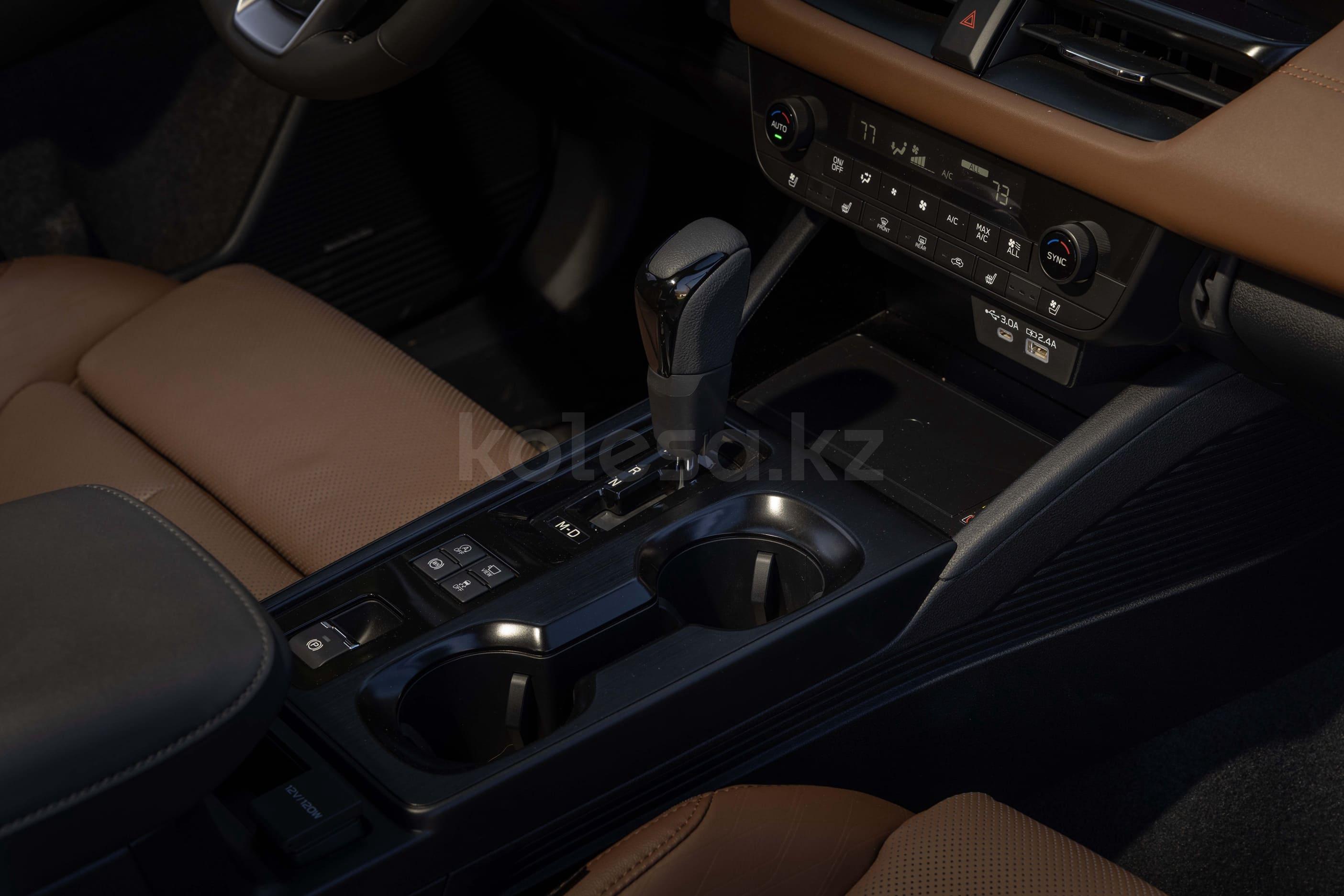 Subaru Outback SUV 2025 - н.в. года от 27 500 000 тенге