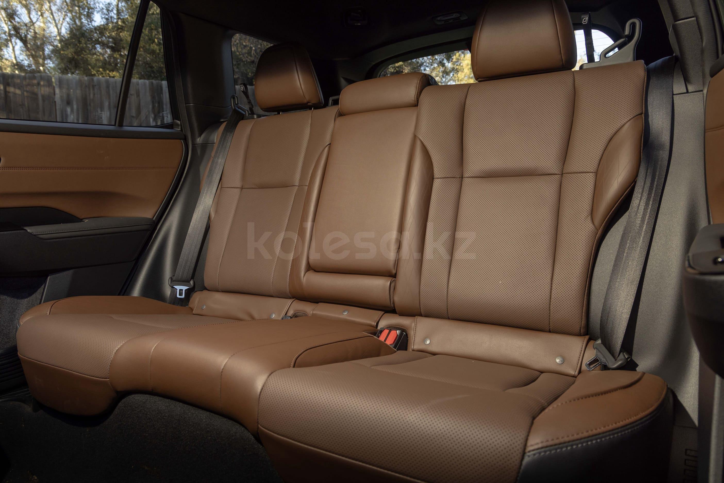 Subaru Outback SUV 2025 - н.в. года от 27 500 000 тенге