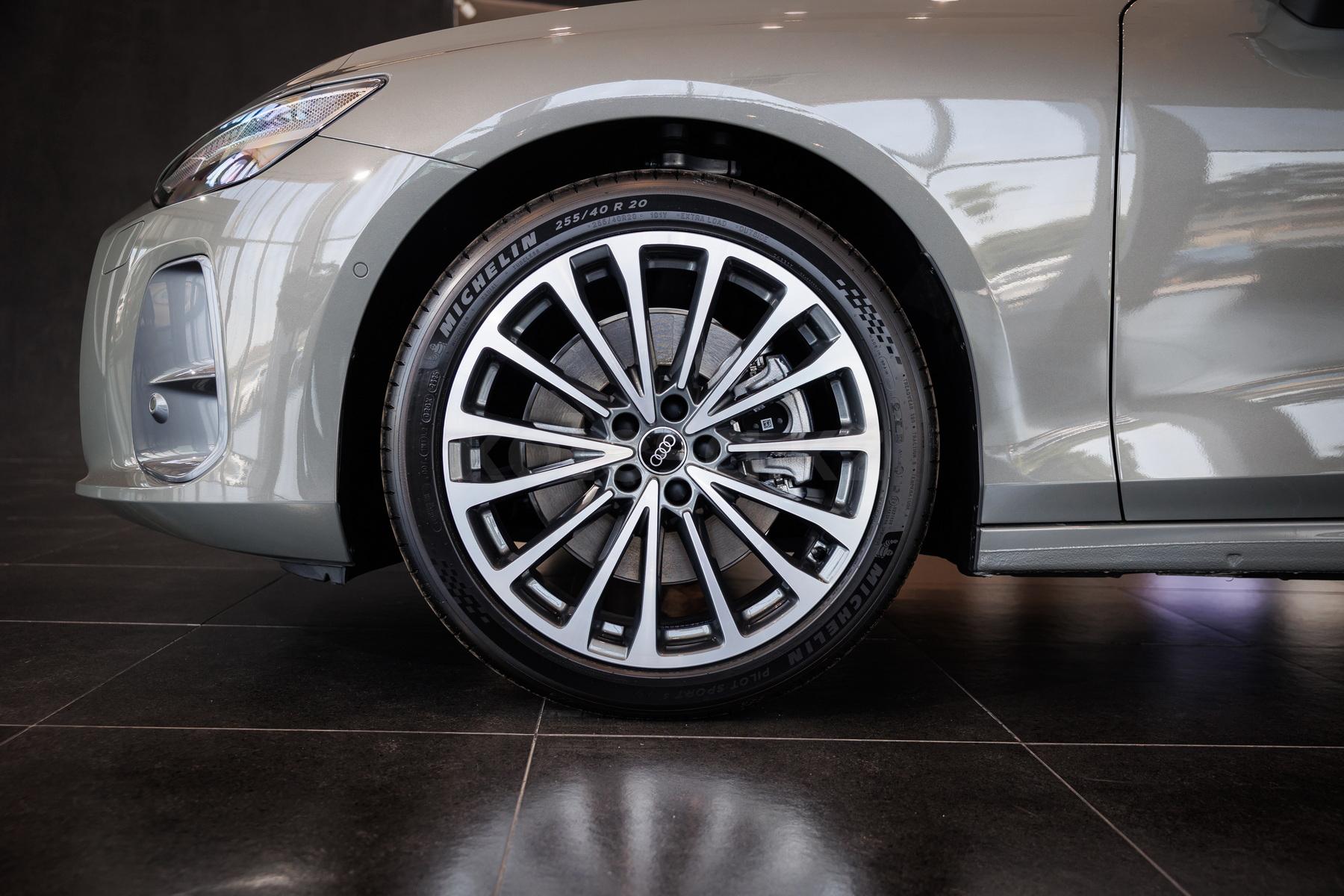 Audi A6 E 2025 - н.в. года от 42 000 000 тенге