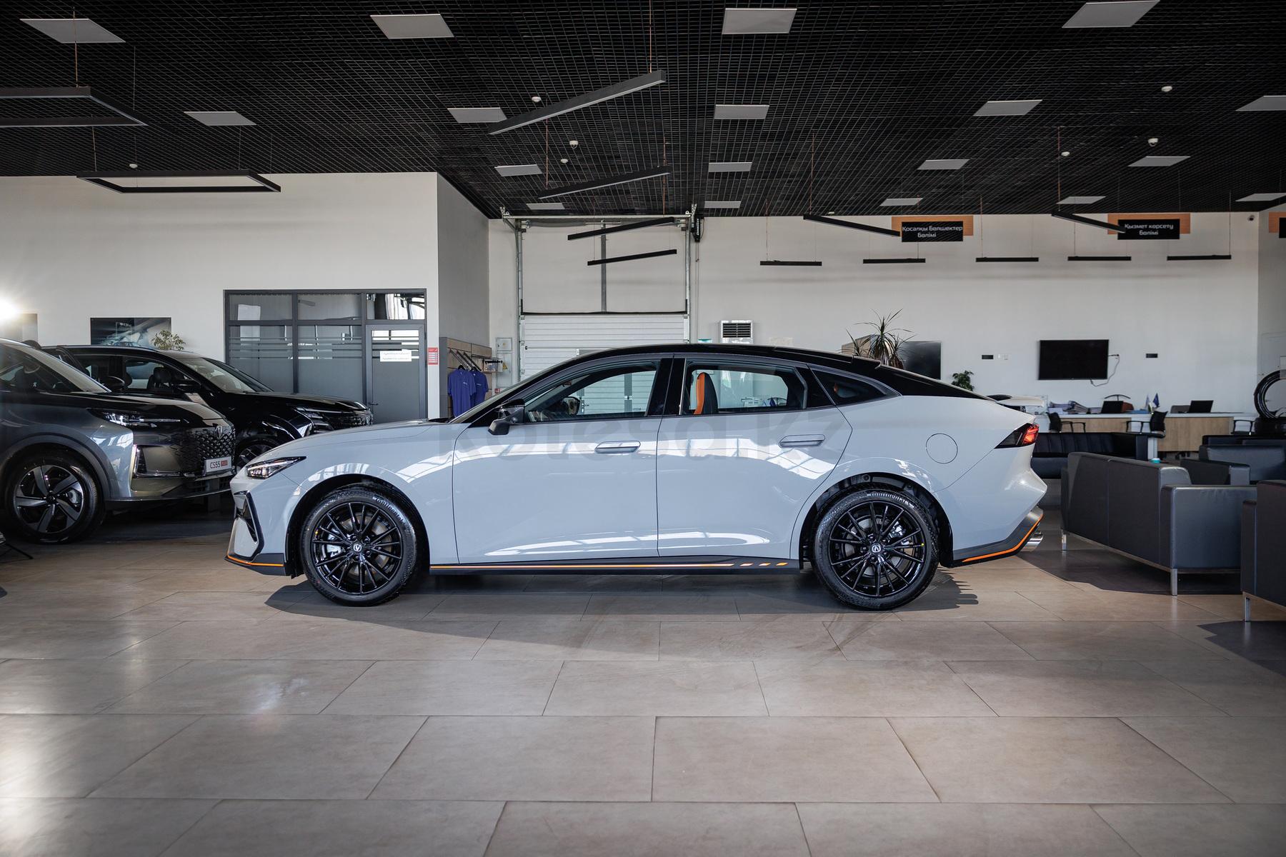 Changan UNI-V D 2025 - н.в. года от 11 590 000 тенге