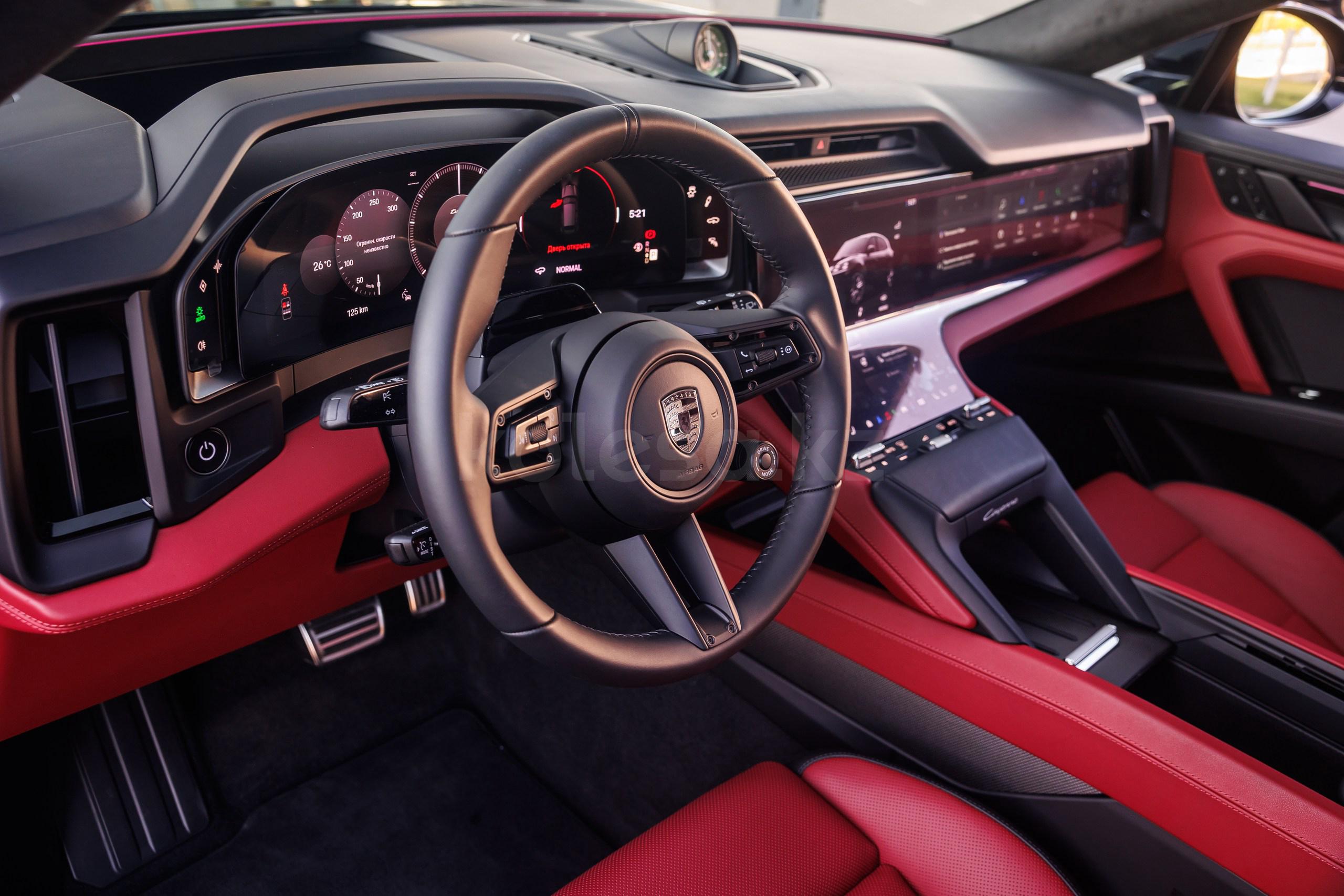Porsche Cayenne SUV 2025 - н.в. года от 78 800 000 тенге