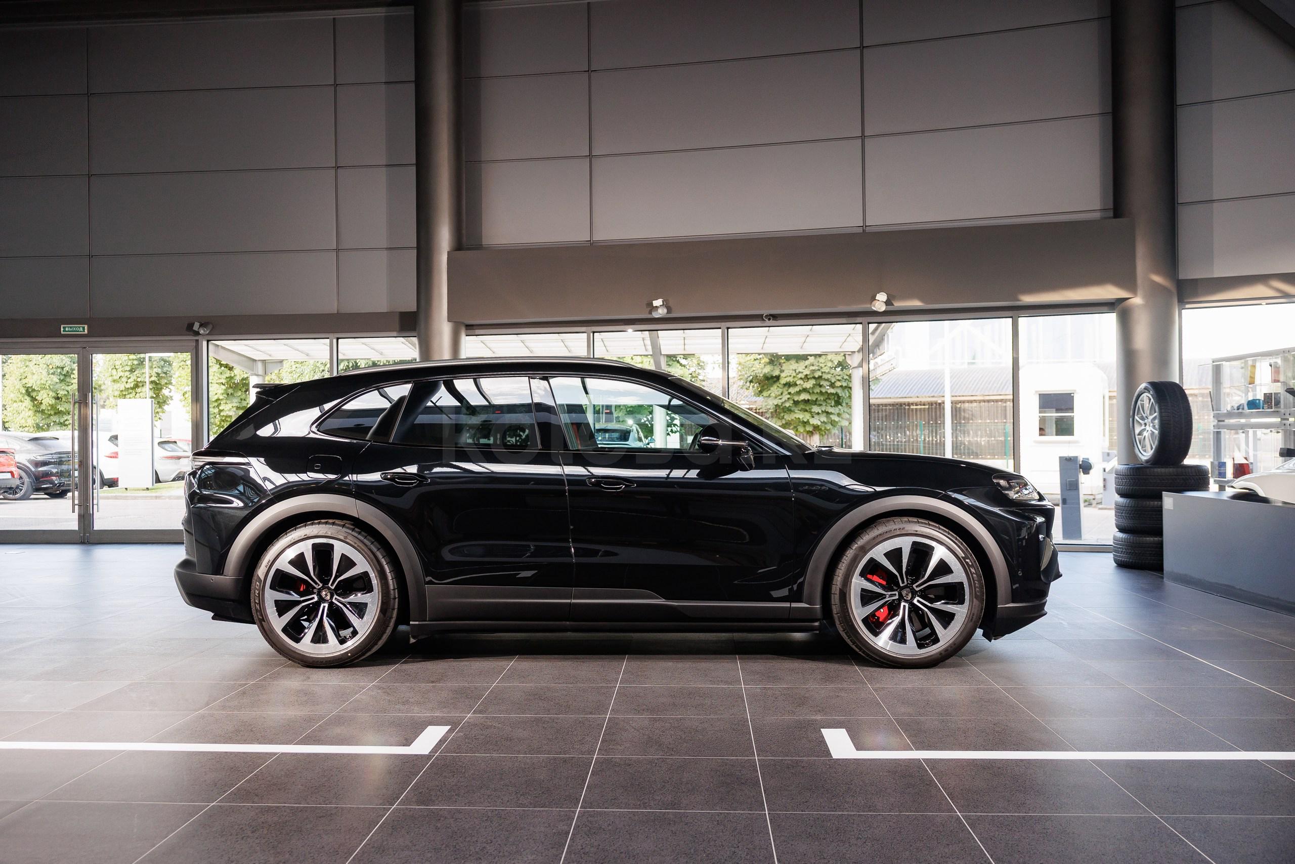 Porsche Cayenne SUV 2025 - н.в. года от 78 800 000 тенге
