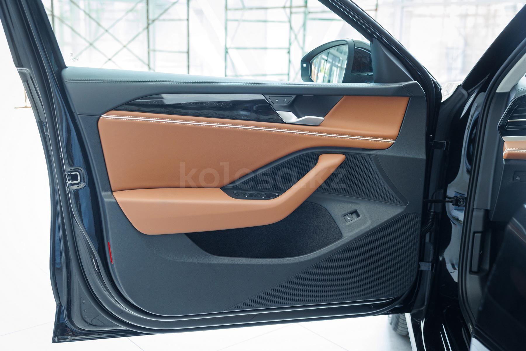 Volkswagen Passat D 2024 - н.в. года от 19 300 000 тенге