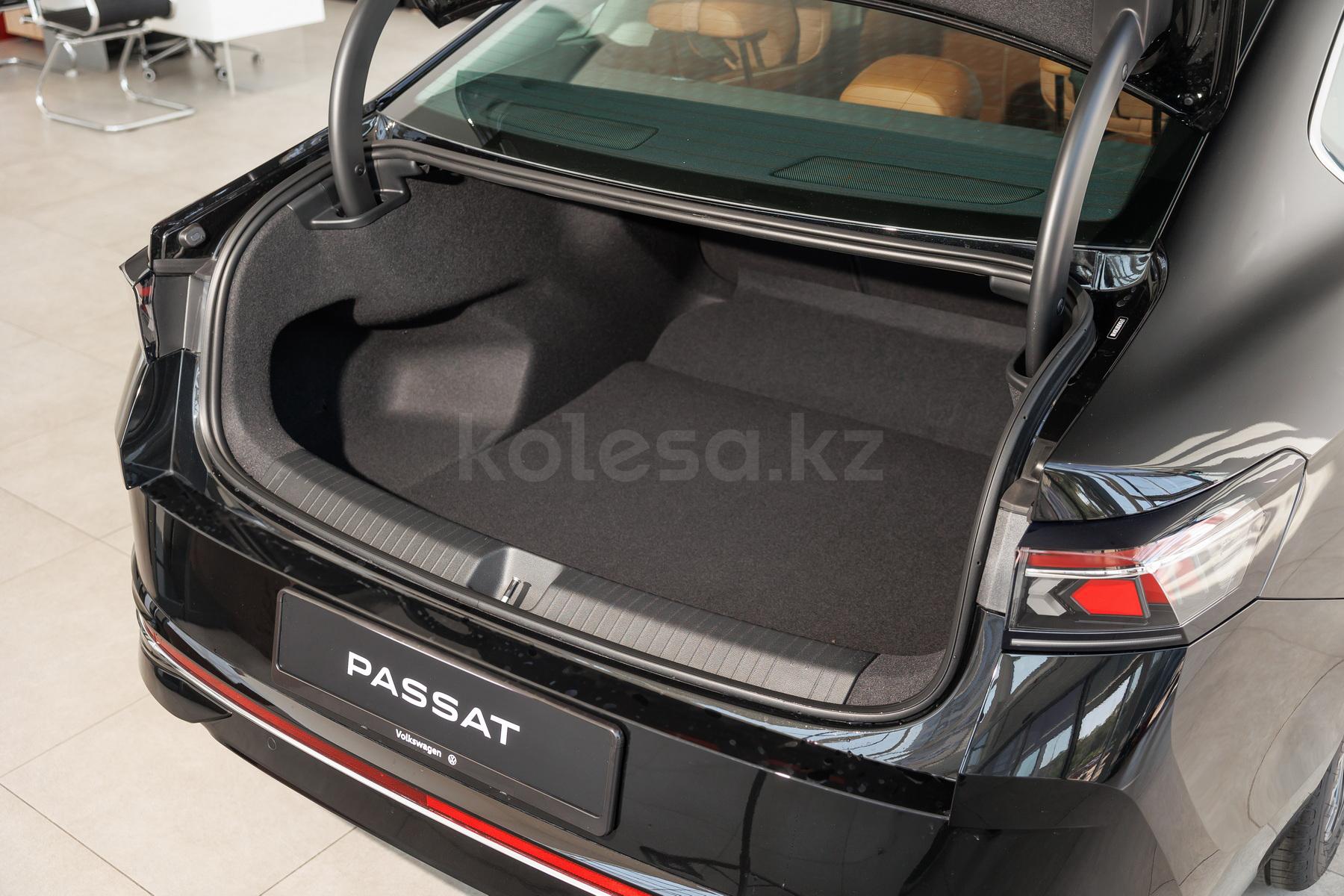 Volkswagen Passat D 2024 - н.в. года от 19 300 000 тенге