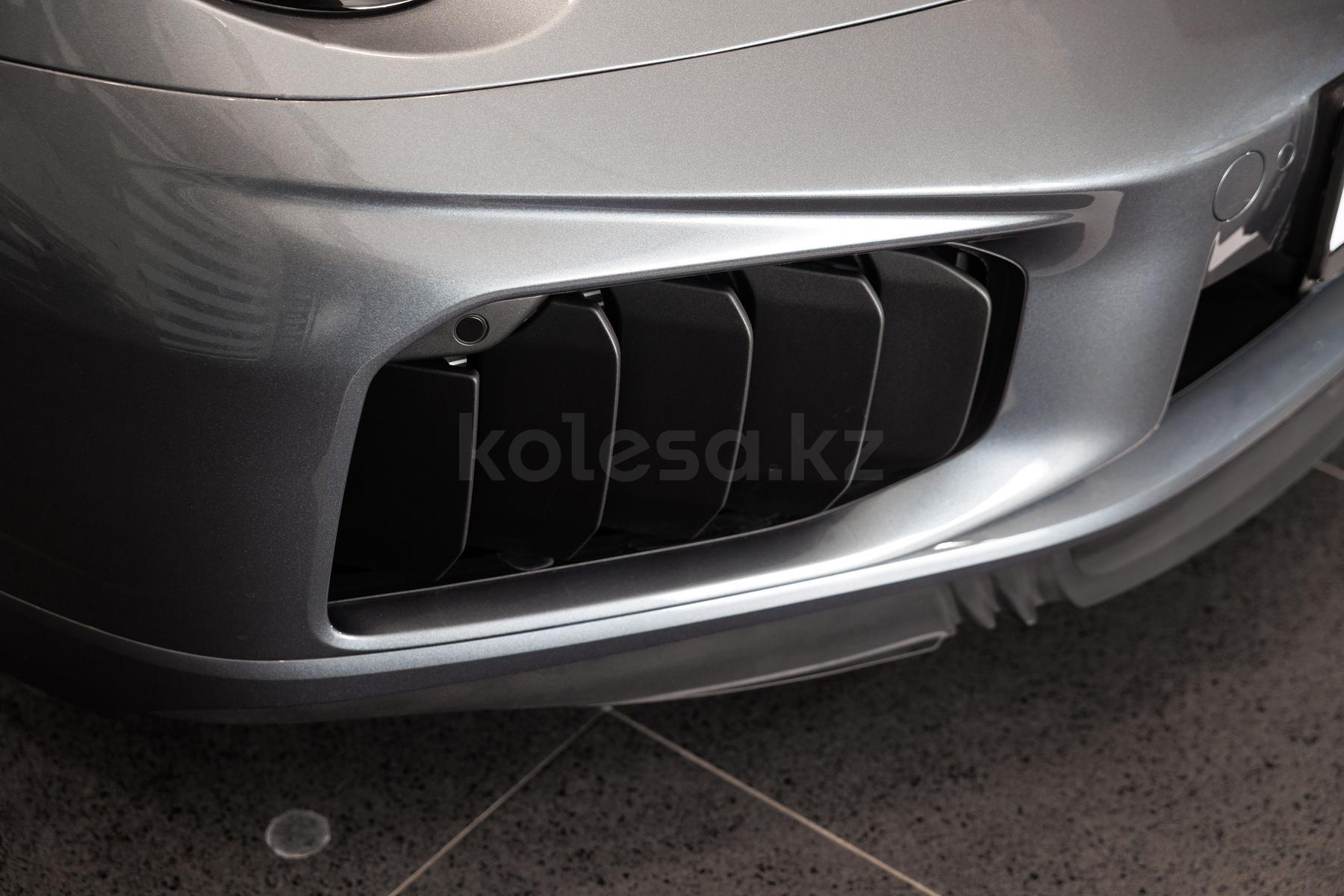 Porsche 911 S 2024 - н.в. года от 89 000 000 тенге