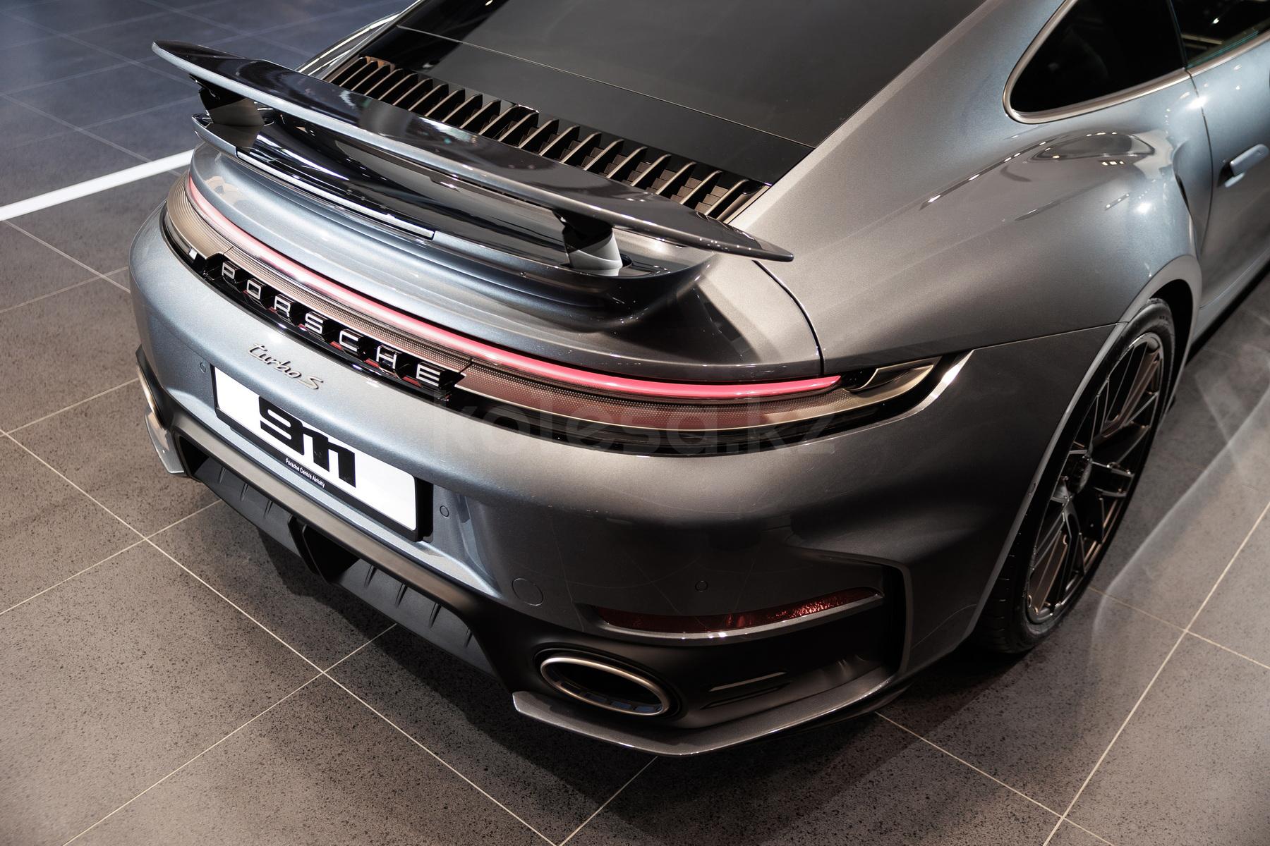 Porsche 911 S 2024 - н.в. года от 89 000 000 тенге