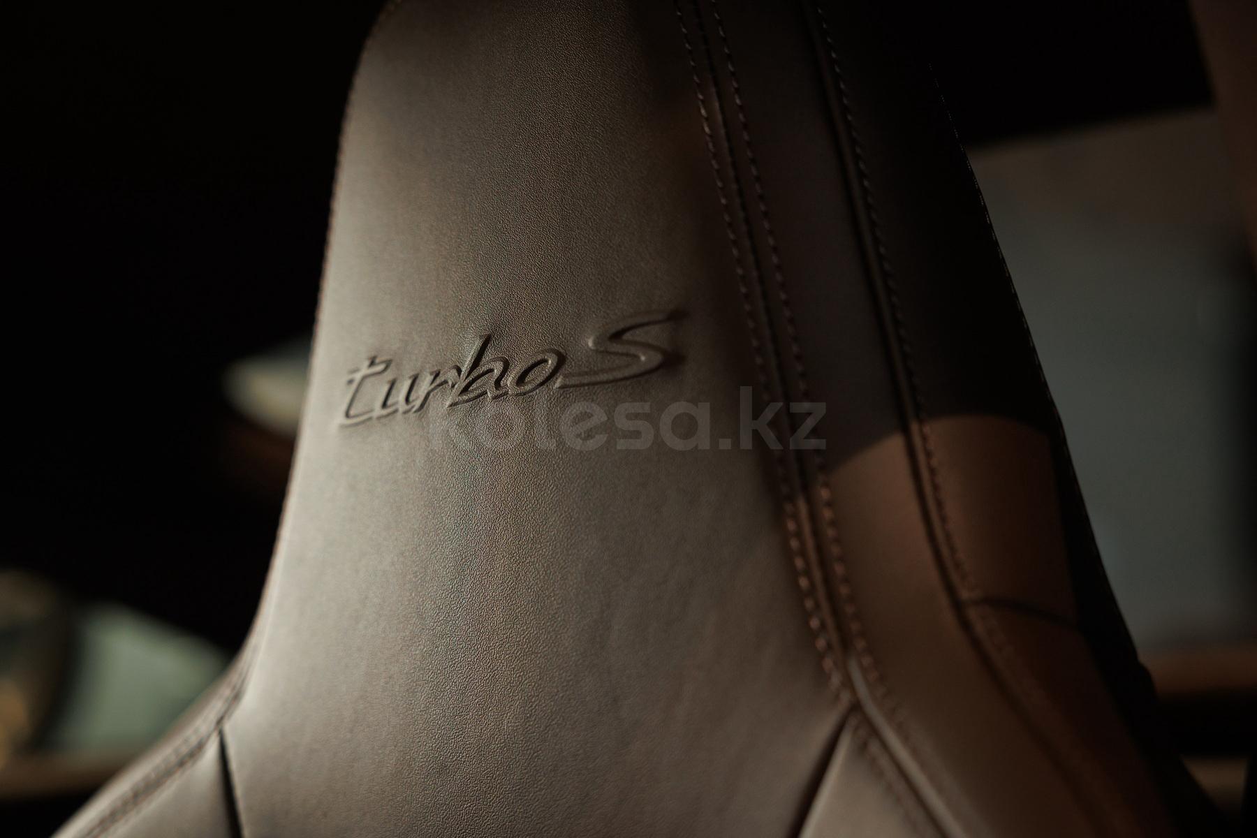 Porsche 911 S 2024 - н.в. года от 89 000 000 тенге