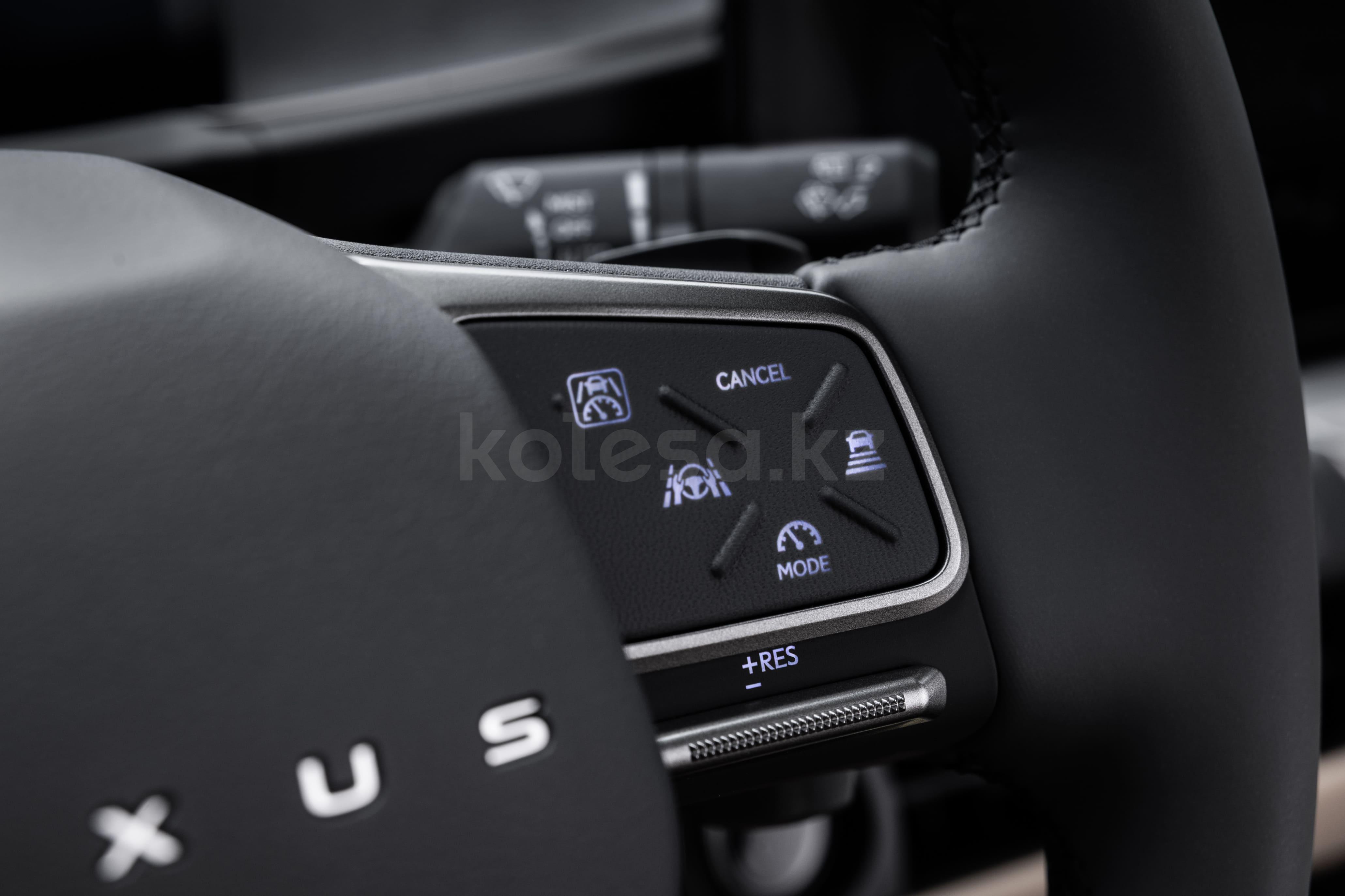 Lexus ES E 2025 - н.в. года от 43 990 000 тенге