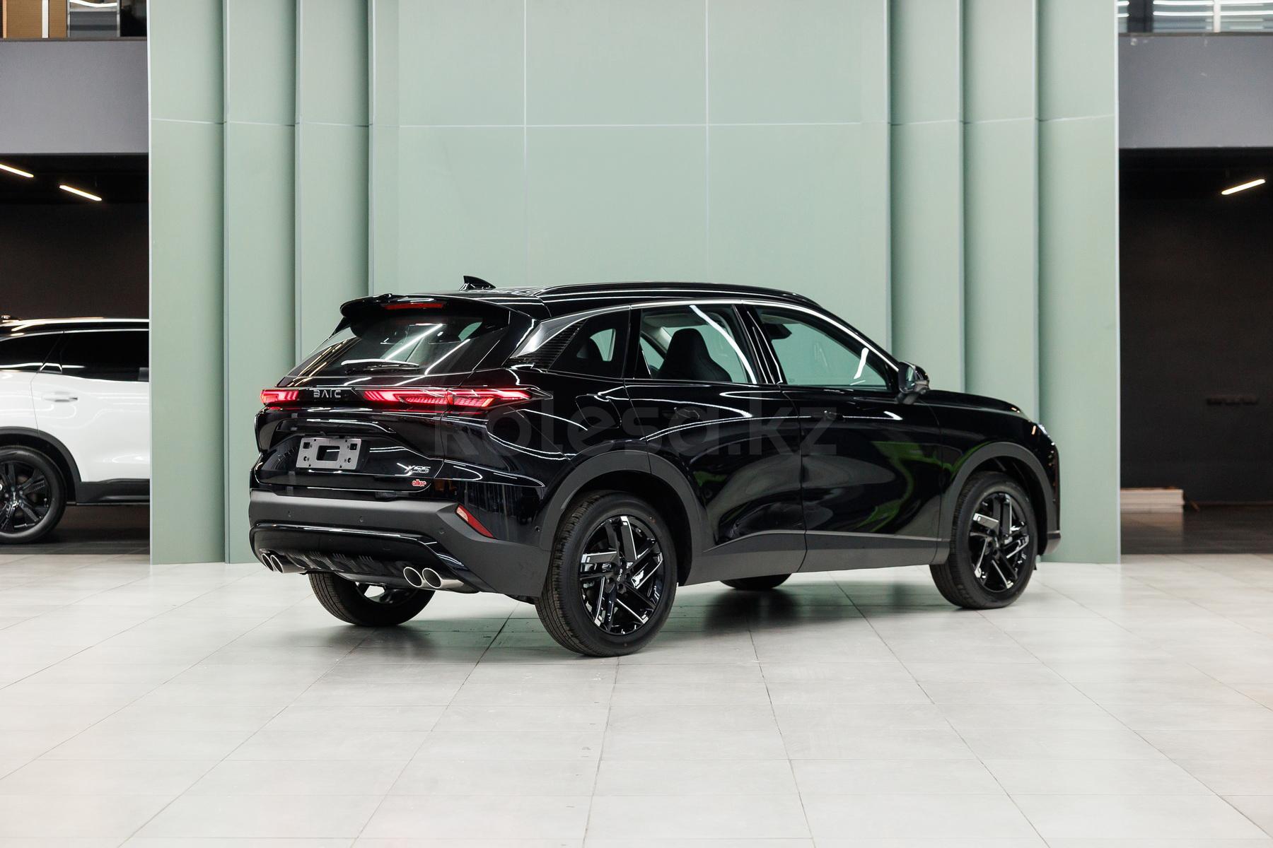 BAIC X55 SUV 2022 - н.в. года от 9 390 000 тенге