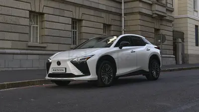 Lexus RZ