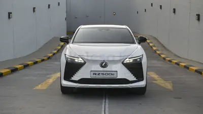 Lexus RZ