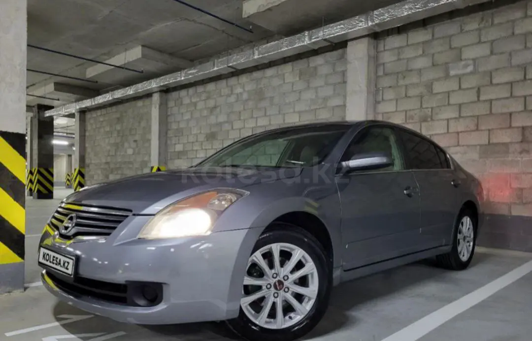 2008 года, КПП Вариатор, 2.5 л.