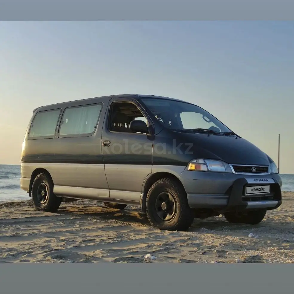 1995 года, КПП Автомат, 3 л.