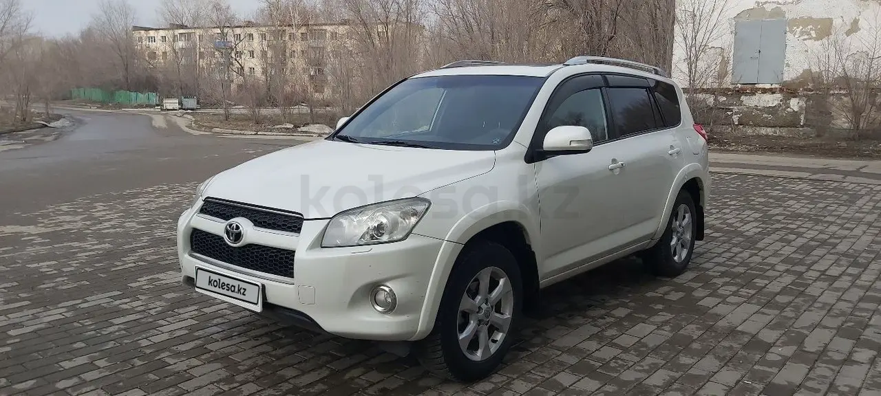 2010 года, КПП Автомат, 2.4 л.