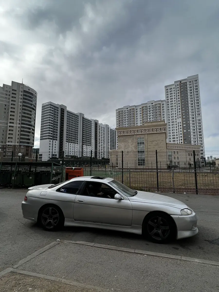 1994 года, КПП Автомат, 2.5 л.