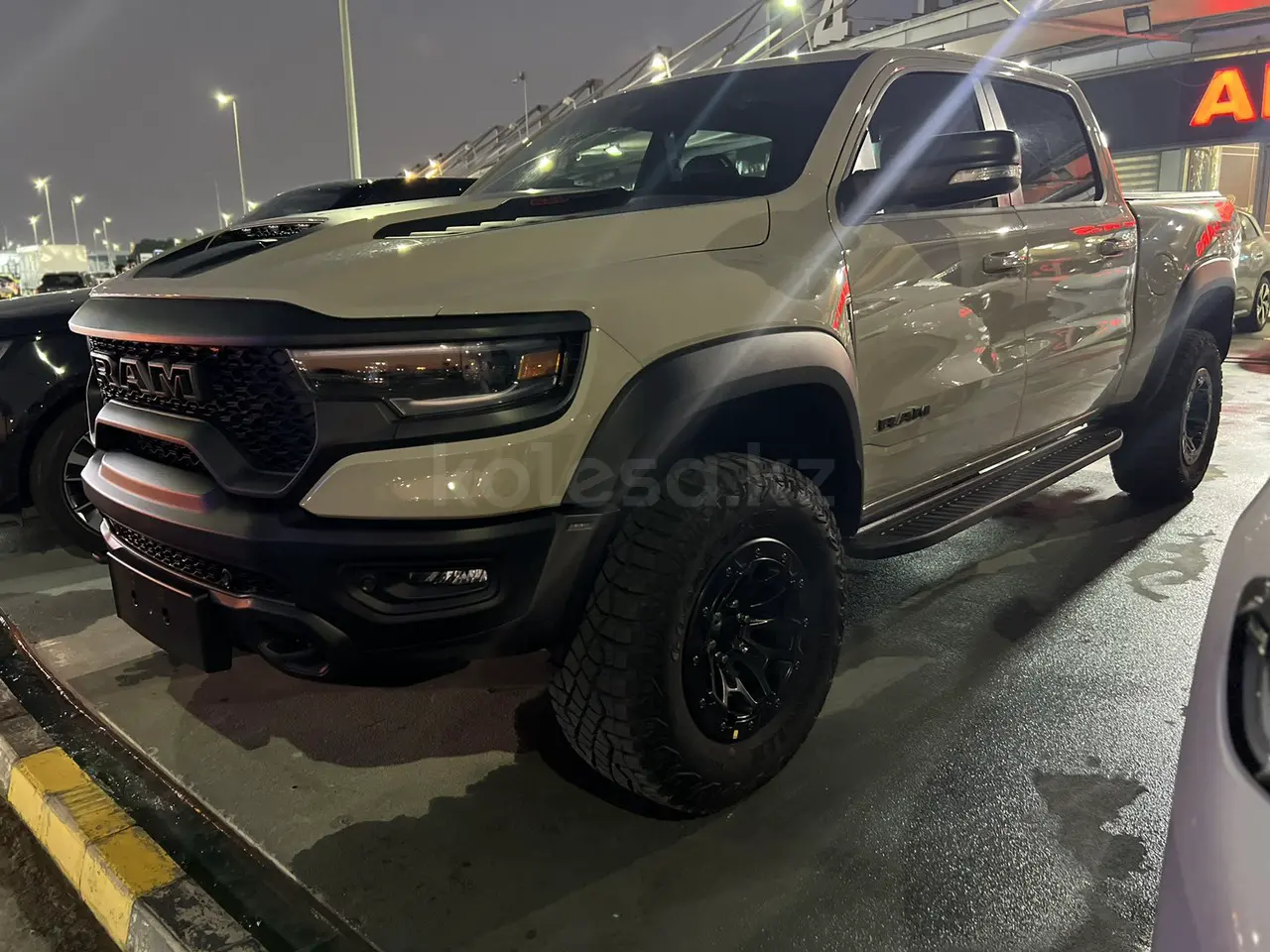 2022 года, КПП Автомат, 6.2 л.