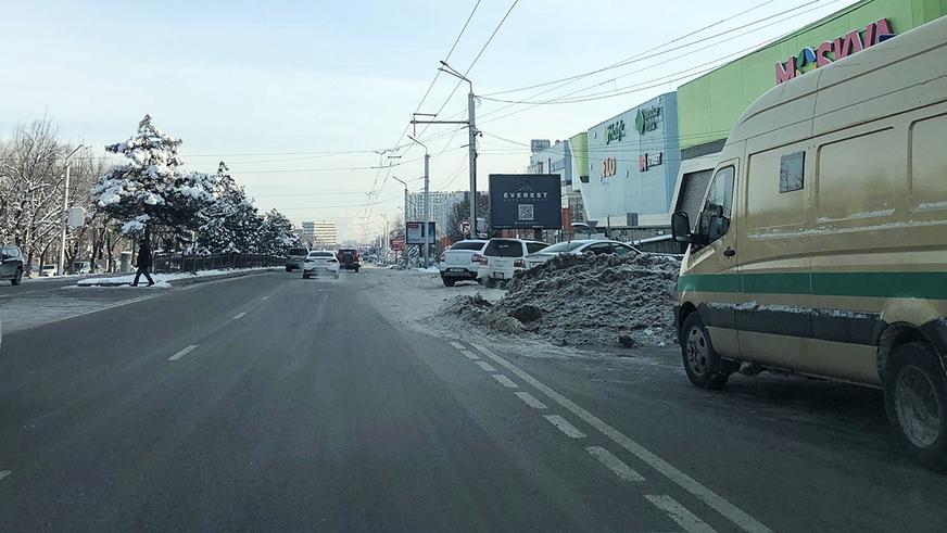 Осторожно, гололедица! Почему на улицах Алматы каток