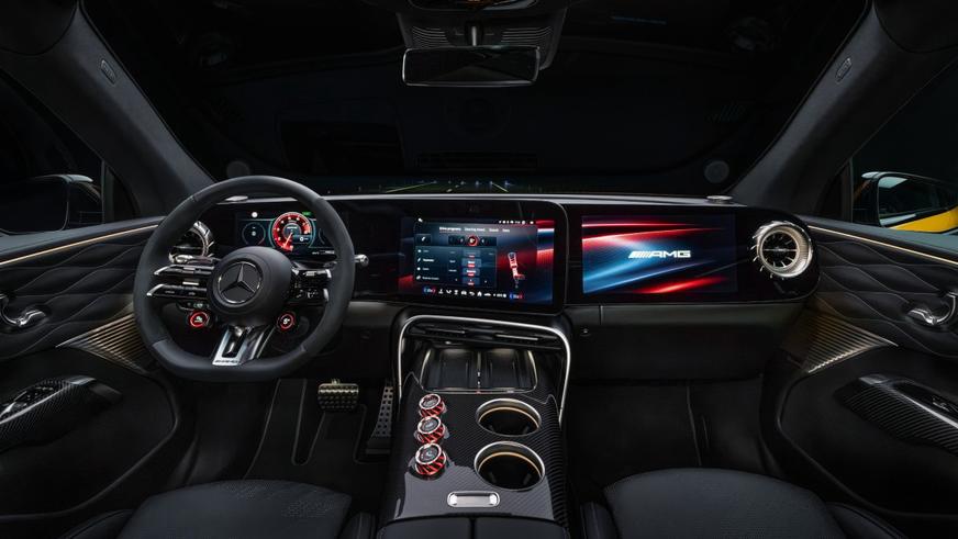 Представлен кроссовер Mercedes-AMG GT c 1169 силами