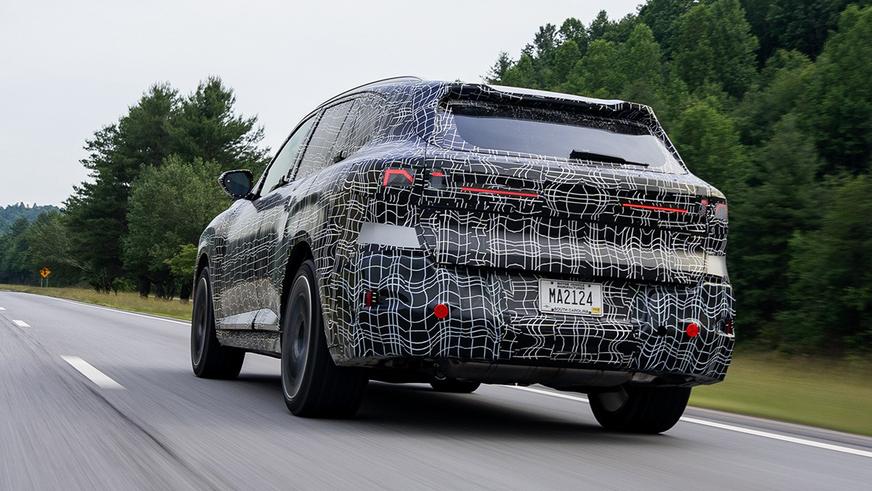 BMW раскрыла подробности о новом X5