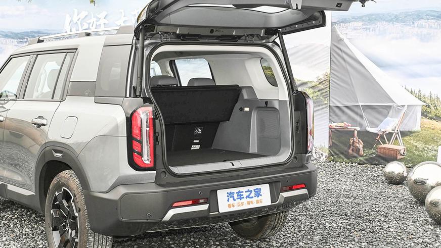 Бюджетный кроссовер BAIC BJ30 — суровая внешность и передний привод