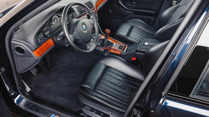 В продаже появился уникальный BMW M5, который построил Volkswagen