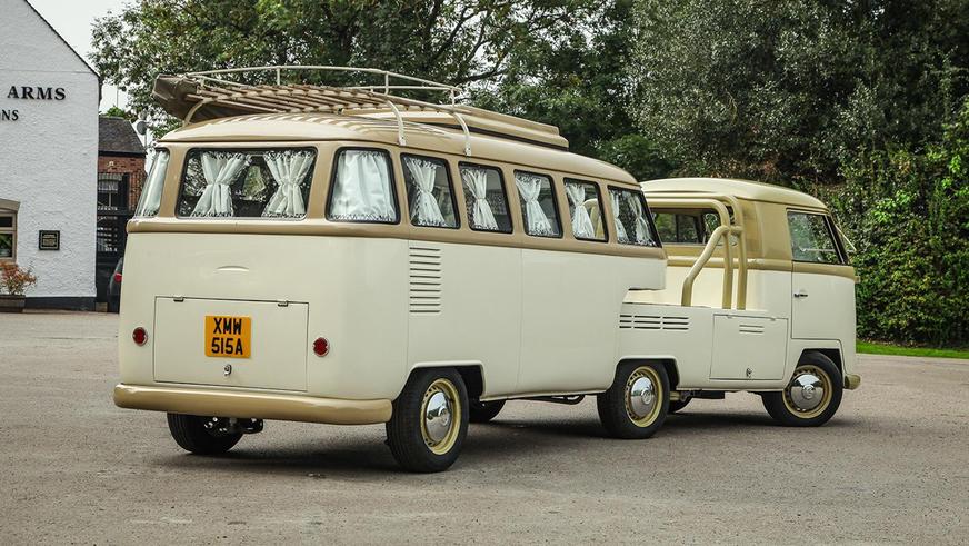 Volkswagen T2 превратили в тягач-кемпер и выставили на продажу