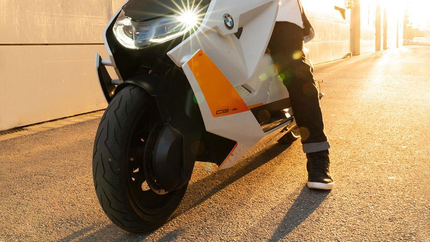 bmw-motorrad-definition-1