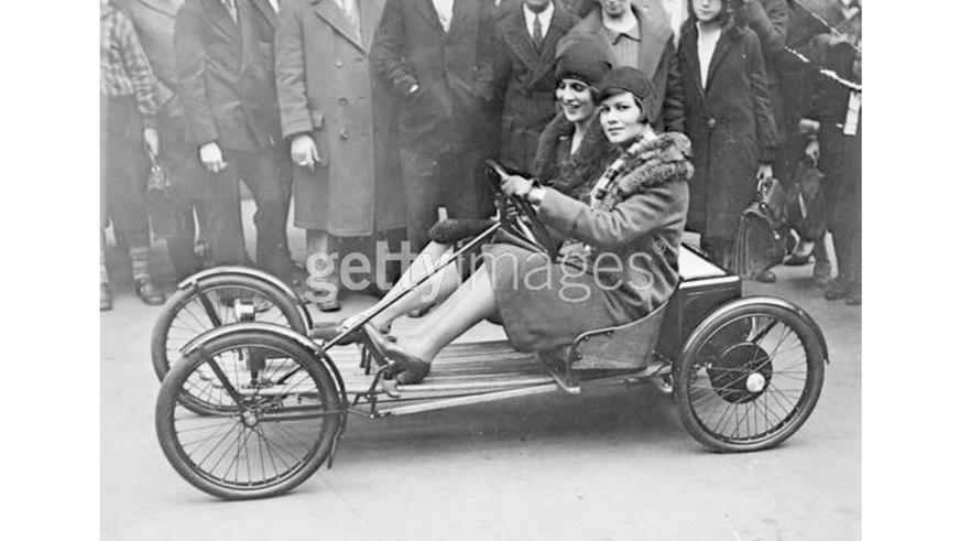 На продажу выставлен 100-летний электрокар, очень недорого