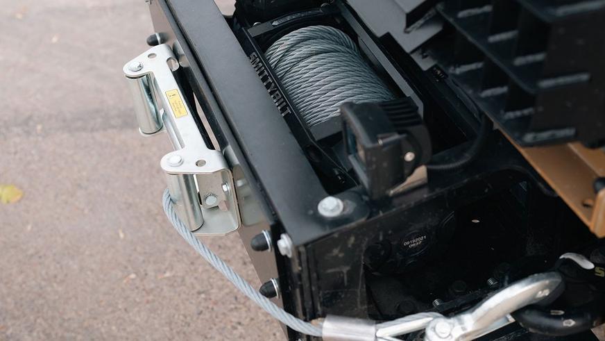 Пикап Ford стал военным броневиком для гражданских