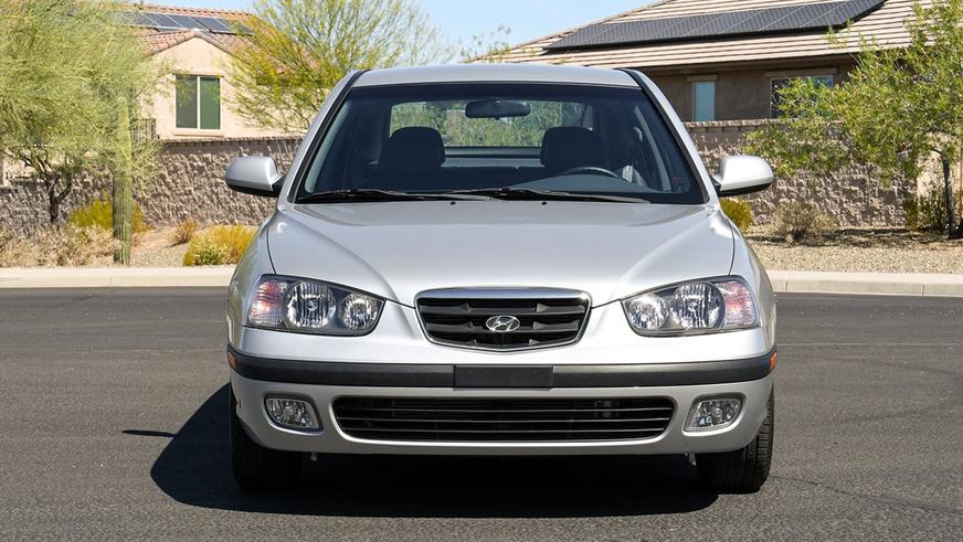 Hyundai Elantra 2003 года выпуска с мизерным пробегом пустят с молотка