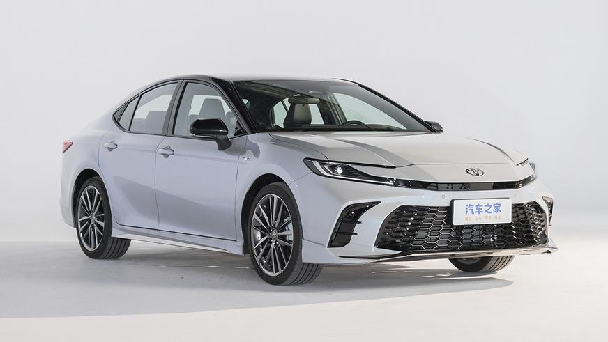 В Китае показали свою Toyota Camry с атмосферником и другим салоном