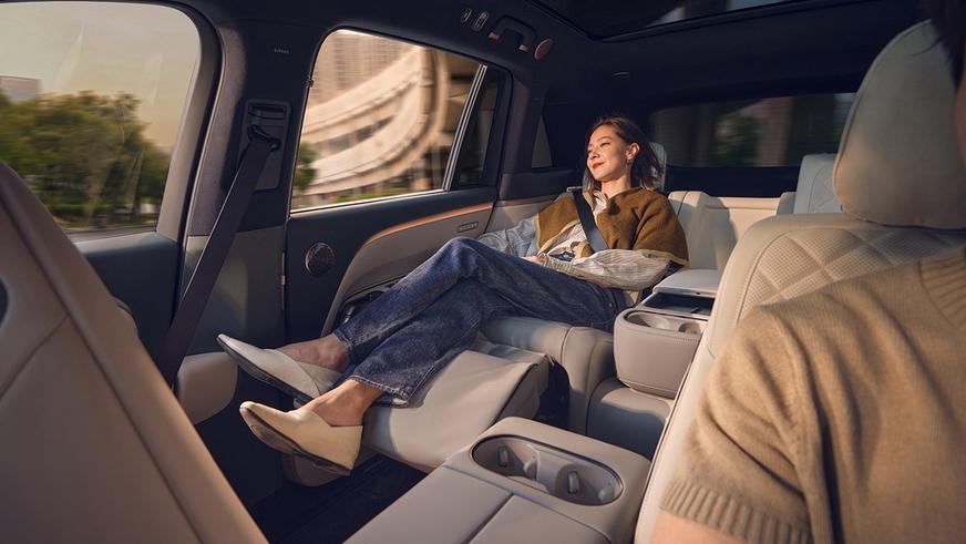 Новый Li Auto L8 оценили в 25.8 млн тенге в Китае