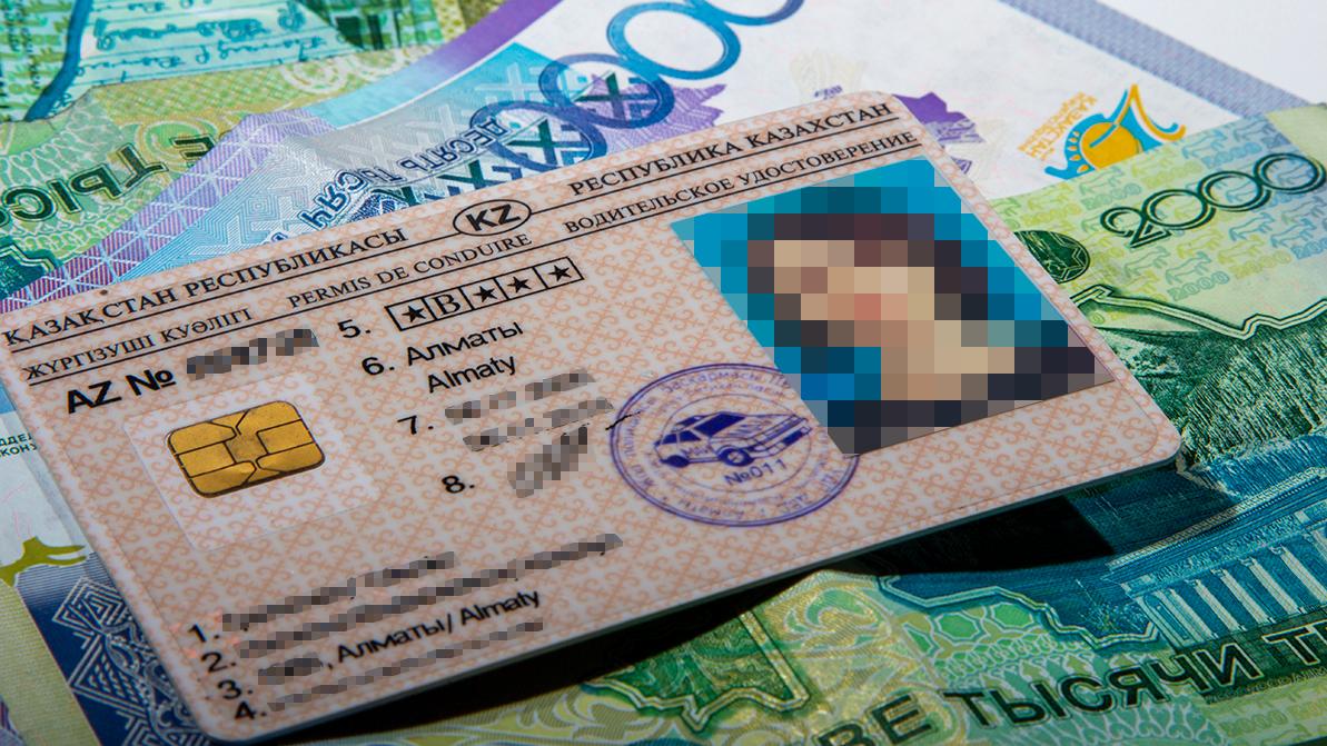 Штрафы за отсутствие прав и техпаспорта скоро отменят. Поправки на подписи у президента