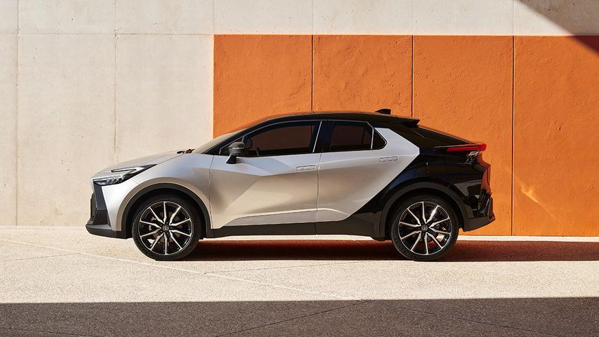 Дизайнерский кроссовер Toyota C-HR сменил поколение
